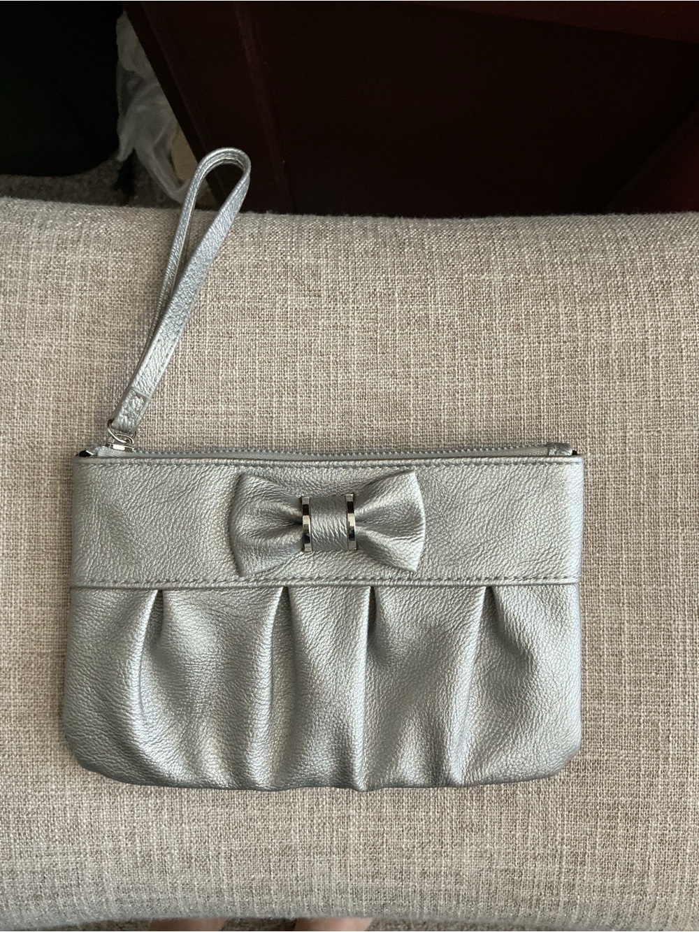 Apt 9 Silver Bow Wristlet Clutch for Women- NWOT